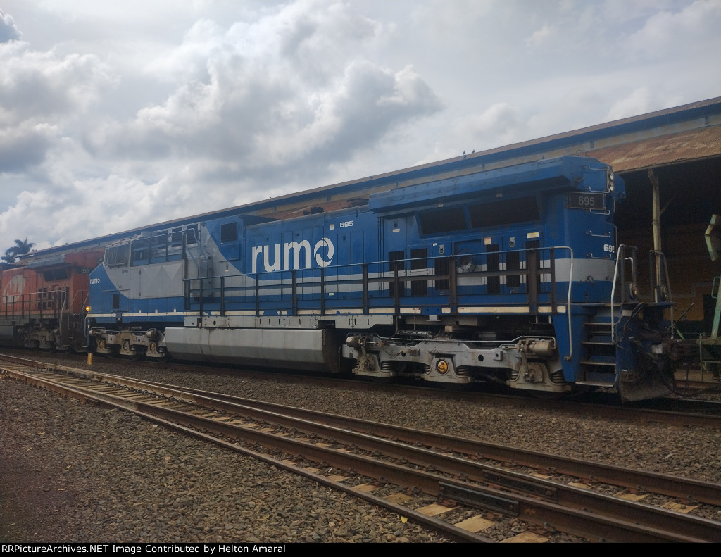 RUMO 695